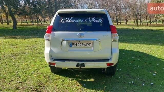 Белый Тойота Ленд Крузер Прадо, объемом двигателя 2.7 л и пробегом 180 тыс. км за 20500 $, фото 10 на Automoto.ua