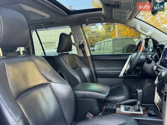 Білий Тойота Ленд Крузер Прадо, об'ємом двигуна 3 л та пробігом 202 тис. км за 23900 $, фото 12 на Automoto.ua