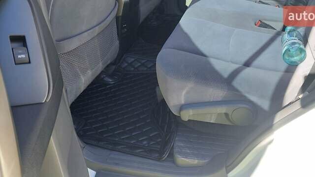 Белый Тойота Ленд Крузер Прадо, объемом двигателя 2.7 л и пробегом 180 тыс. км за 20500 $, фото 9 на Automoto.ua