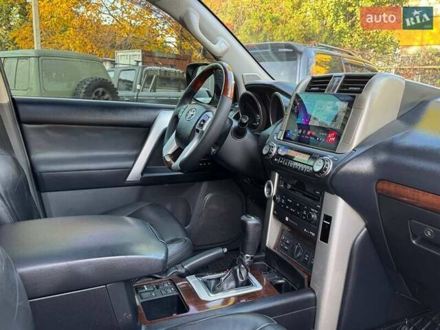 Білий Тойота Ленд Крузер Прадо, об'ємом двигуна 3 л та пробігом 202 тис. км за 23900 $, фото 13 на Automoto.ua