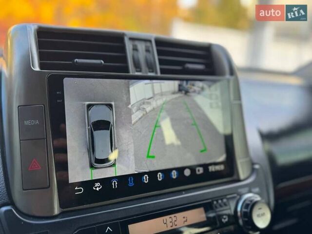 Білий Тойота Ленд Крузер Прадо, об'ємом двигуна 3 л та пробігом 202 тис. км за 23900 $, фото 28 на Automoto.ua