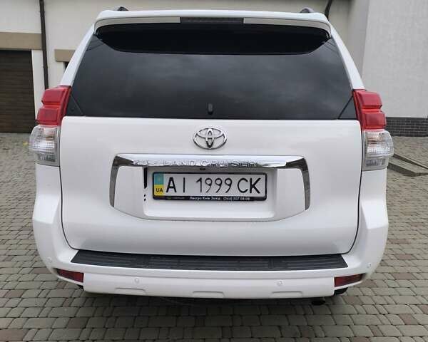 Белый Тойота Ленд Крузер Прадо, объемом двигателя 4 л и пробегом 320 тыс. км за 22000 $, фото 2 на Automoto.ua