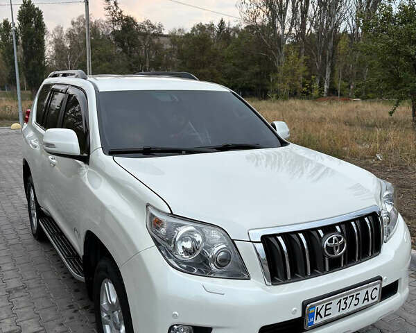 Білий Тойота Ленд Крузер Прадо, об'ємом двигуна 3 л та пробігом 249 тис. км за 25000 $, фото 7 на Automoto.ua