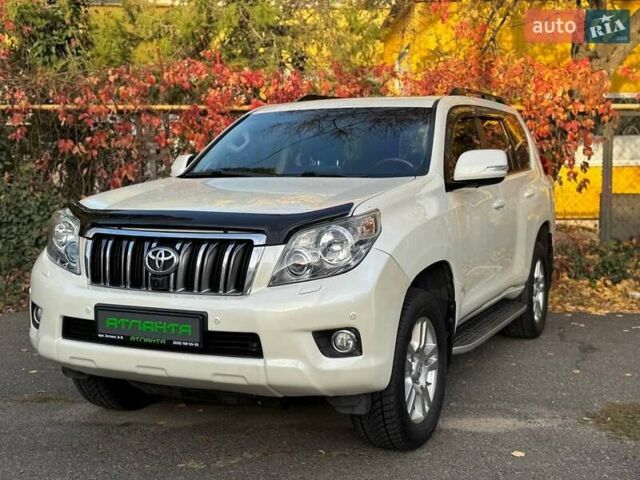 Білий Тойота Ленд Крузер Прадо, об'ємом двигуна 3 л та пробігом 202 тис. км за 23900 $, фото 1 на Automoto.ua