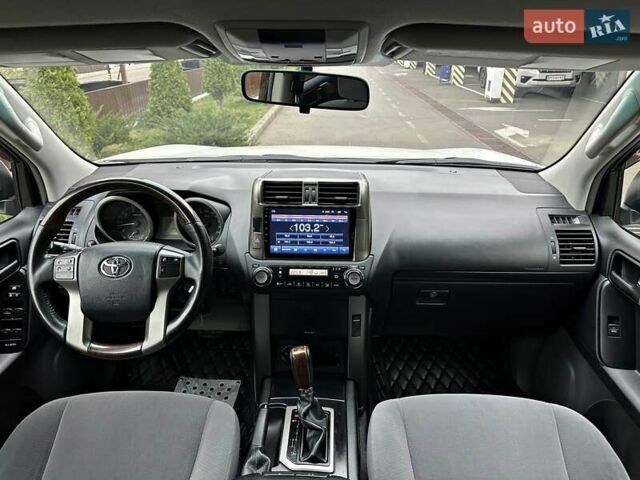 Белый Тойота Ленд Крузер Прадо, объемом двигателя 2.7 л и пробегом 180 тыс. км за 20500 $, фото 42 на Automoto.ua