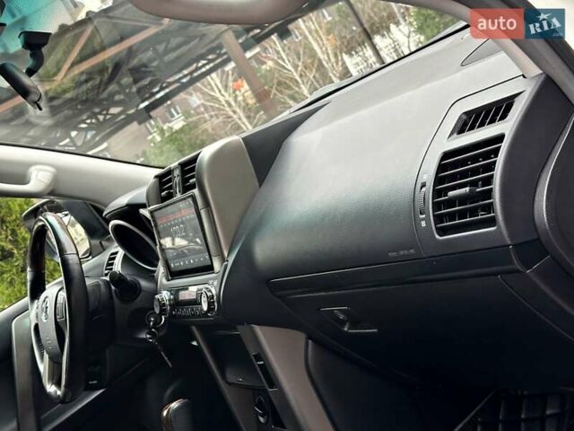 Белый Тойота Ленд Крузер Прадо, объемом двигателя 2.7 л и пробегом 180 тыс. км за 20500 $, фото 54 на Automoto.ua