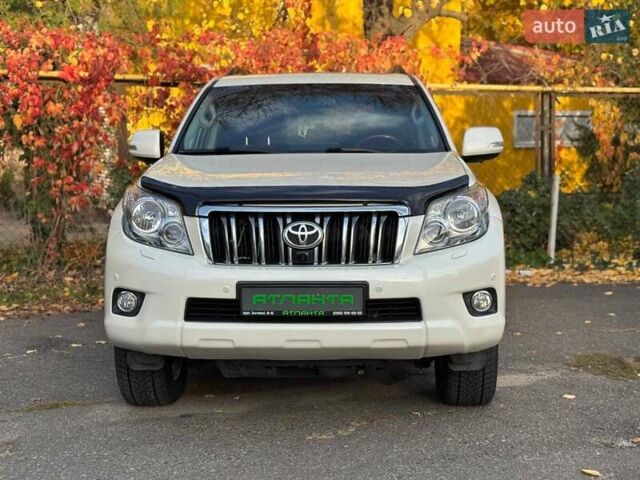 Білий Тойота Ленд Крузер Прадо, об'ємом двигуна 3 л та пробігом 202 тис. км за 23900 $, фото 3 на Automoto.ua
