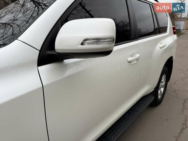 Белый Тойота Ленд Крузер Прадо, объемом двигателя 2.69 л и пробегом 248 тыс. км за 18500 $, фото 20 на Automoto.ua