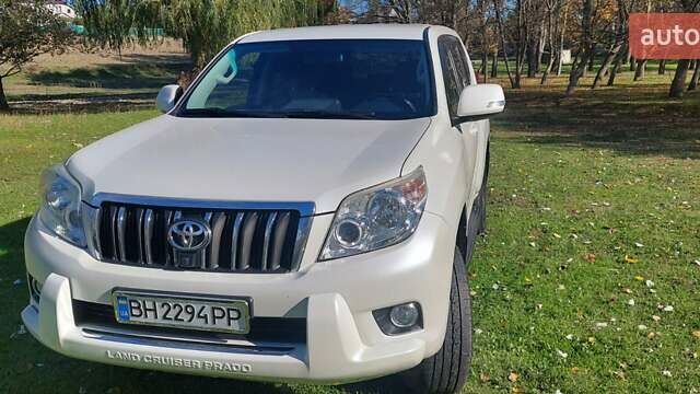 Белый Тойота Ленд Крузер Прадо, объемом двигателя 2.7 л и пробегом 180 тыс. км за 20500 $, фото 6 на Automoto.ua