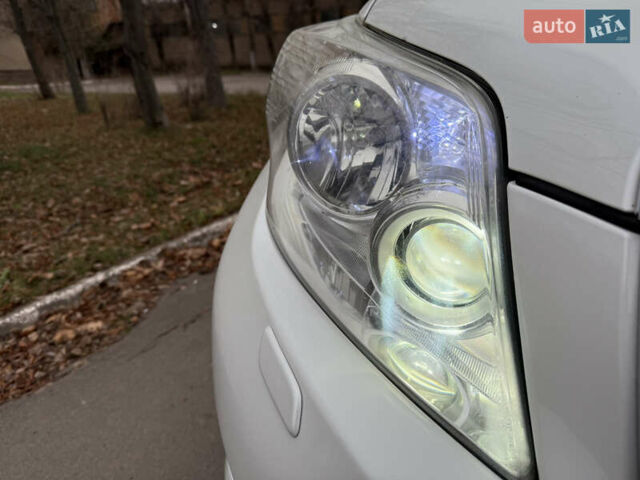 Белый Тойота Ленд Крузер Прадо, объемом двигателя 2.69 л и пробегом 248 тыс. км за 18500 $, фото 19 на Automoto.ua