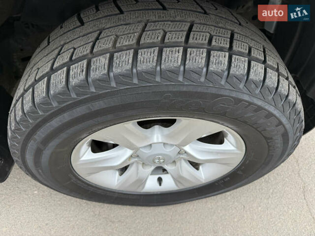 Белый Тойота Ленд Крузер Прадо, объемом двигателя 2.69 л и пробегом 248 тыс. км за 18500 $, фото 7 на Automoto.ua