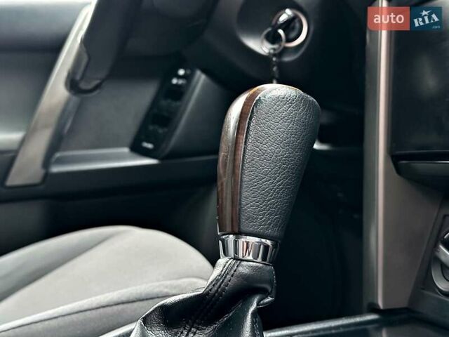 Белый Тойота Ленд Крузер Прадо, объемом двигателя 2.7 л и пробегом 180 тыс. км за 20500 $, фото 51 на Automoto.ua