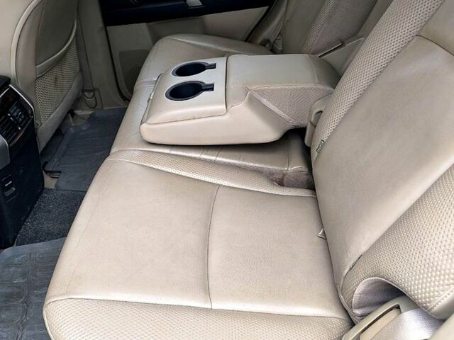 Белый Тойота Ленд Крузер Прадо, объемом двигателя 4 л и пробегом 320 тыс. км за 22000 $, фото 6 на Automoto.ua