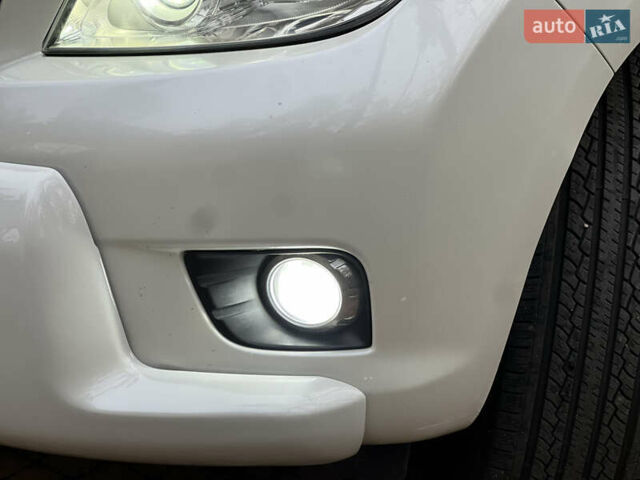 Белый Тойота Ленд Крузер Прадо, объемом двигателя 2.7 л и пробегом 228 тыс. км за 19950 $, фото 9 на Automoto.ua