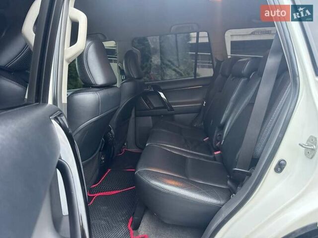 Белый Тойота Ленд Крузер Прадо, объемом двигателя 4 л и пробегом 237 тыс. км за 18750 $, фото 20 на Automoto.ua