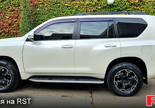 Белый Тойота Ленд Крузер Прадо, объемом двигателя 3 л и пробегом 202 тыс. км за 29999 $, фото 8 на Automoto.ua