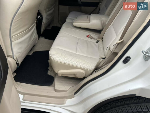 Белый Тойота Ленд Крузер Прадо, объемом двигателя 2.7 л и пробегом 228 тыс. км за 19950 $, фото 96 на Automoto.ua