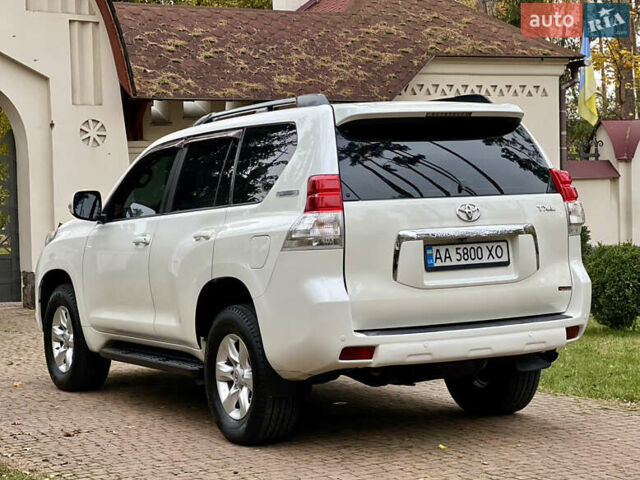 Белый Тойота Ленд Крузер Прадо, объемом двигателя 2.7 л и пробегом 228 тыс. км за 19950 $, фото 17 на Automoto.ua