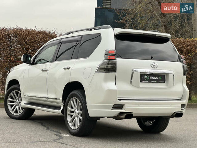 Белый Тойота Ленд Крузер Прадо, объемом двигателя 2.98 л и пробегом 150 тыс. км за 26500 $, фото 16 на Automoto.ua