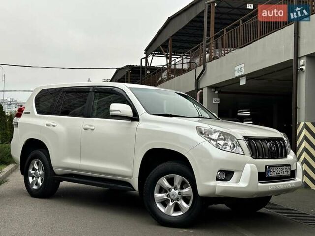 Білий Тойота Ленд Крузер Прадо, об'ємом двигуна 2.7 л та пробігом 180 тис. км за 20500 $, фото 2 на Automoto.ua