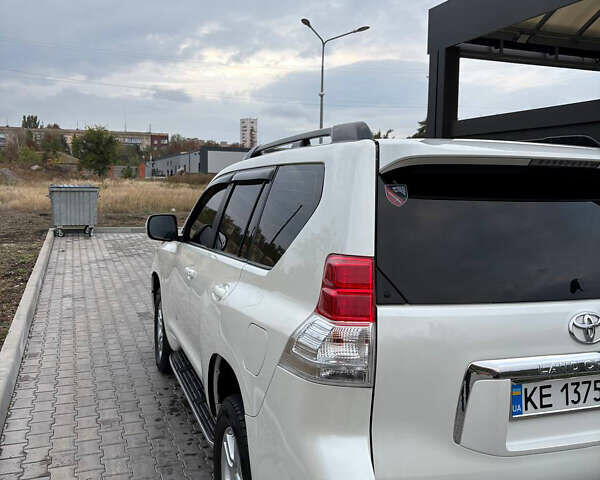 Білий Тойота Ленд Крузер Прадо, об'ємом двигуна 3 л та пробігом 249 тис. км за 25000 $, фото 3 на Automoto.ua