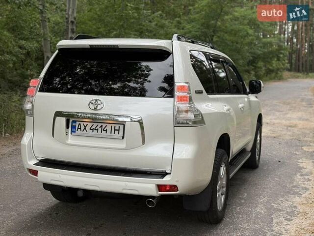Білий Тойота Ленд Крузер Прадо, об'ємом двигуна 4 л та пробігом 210 тис. км за 30000 $, фото 5 на Automoto.ua