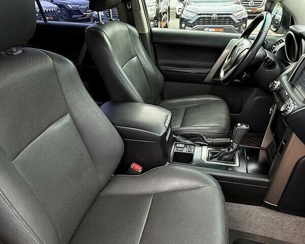 Тойота Ленд Крузер Прадо 2012 в Харькове на Automoto.ua Белый Тойота Ленд Крузер Прадо, объемом двигателя 2.98 л и пробегом 208 тыс. км за 27400 $, фото 15 на Automoto.ua