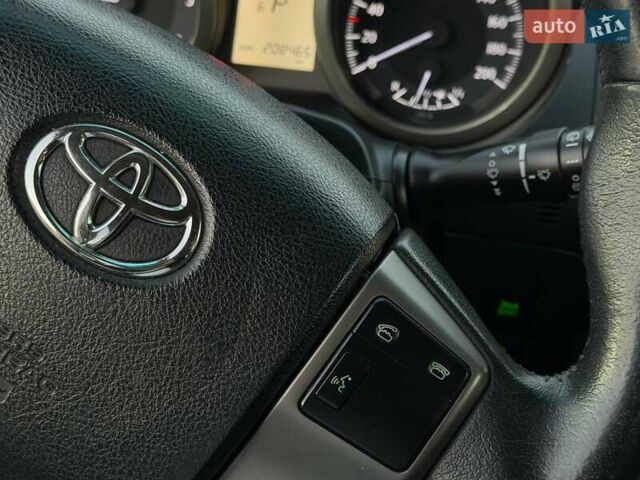 Тойота Ленд Крузер Прадо 2012 в Харькове на Automoto.ua Белый Тойота Ленд Крузер Прадо, объемом двигателя 2.98 л и пробегом 208 тыс. км за 27400 $, фото 24 на Automoto.ua