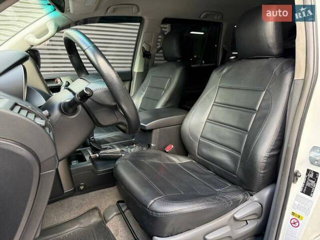 Белый Тойота Ленд Крузер Прадо, объемом двигателя 2.98 л и пробегом 134 тыс. км за 24990 $, фото 9 на Automoto.ua