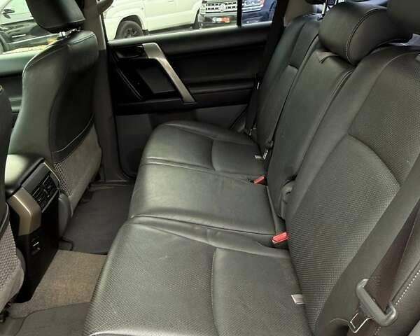 Тойота Ленд Крузер Прадо 2012 в Харькове на Automoto.ua Белый Тойота Ленд Крузер Прадо, объемом двигателя 2.98 л и пробегом 208 тыс. км за 27400 $, фото 13 на Automoto.ua