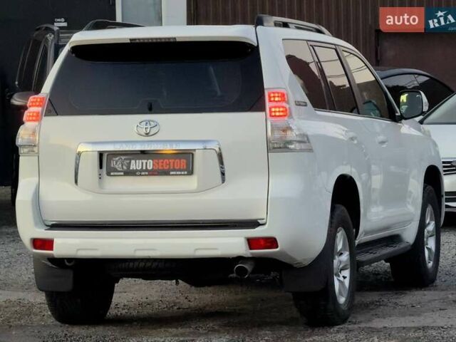 Тойота Ленд Крузер Прадо 2012 в Харькове на Automoto.ua Белый Тойота Ленд Крузер Прадо, объемом двигателя 2.98 л и пробегом 208 тыс. км за 27400 $, фото 9 на Automoto.ua