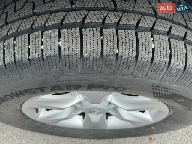 Тойота Ленд Крузер Прадо 2012 в Тернополе на Automoto.ua Белый Тойота Ленд Крузер Прадо, объемом двигателя 2.7 л и пробегом 244 тыс. км за 18900 $, фото 21 на Automoto.ua