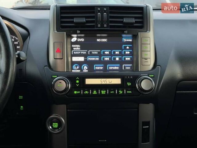 Тойота Ленд Крузер Прадо 2012 в Харькове на Automoto.ua Белый Тойота Ленд Крузер Прадо, объемом двигателя 2.98 л и пробегом 208 тыс. км за 27400 $, фото 26 на Automoto.ua