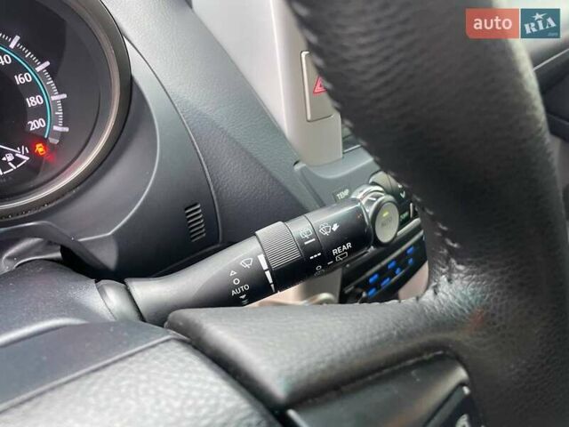 Белый Тойота Ленд Крузер Прадо, объемом двигателя 3.96 л и пробегом 285 тыс. км за 25999 $, фото 39 на Automoto.ua