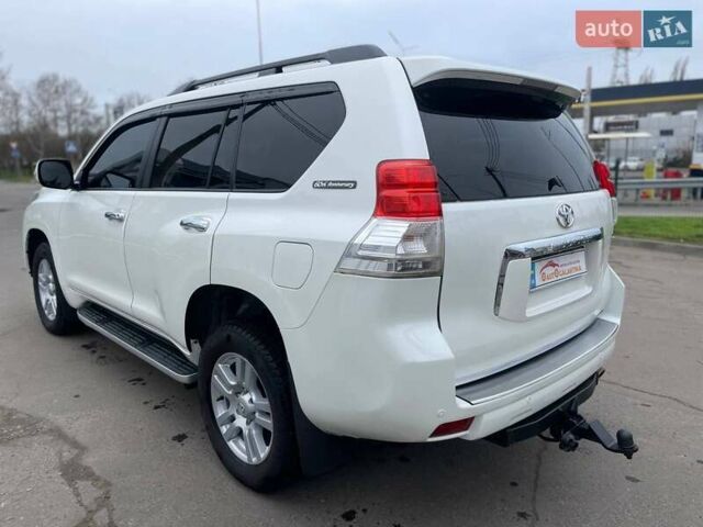Белый Тойота Ленд Крузер Прадо, объемом двигателя 3.96 л и пробегом 285 тыс. км за 25999 $, фото 5 на Automoto.ua