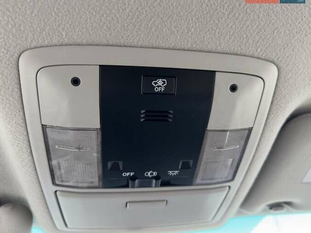 Білий Тойота Ленд Крузер Прадо, об'ємом двигуна 2.98 л та пробігом 208 тис. км за 25999 $, фото 9 на Automoto.ua