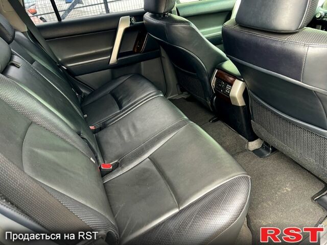 Белый Тойота Ленд Крузер Прадо, объемом двигателя 4 л и пробегом 188 тыс. км за 22000 $, фото 13 на Automoto.ua