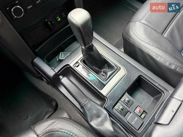 Білий Тойота Ленд Крузер Прадо, об'ємом двигуна 2.98 л та пробігом 134 тис. км за 23990 $, фото 23 на Automoto.ua