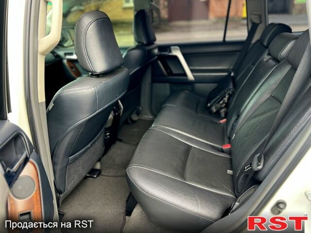 Белый Тойота Ленд Крузер Прадо, объемом двигателя 4 л и пробегом 188 тыс. км за 22000 $, фото 10 на Automoto.ua