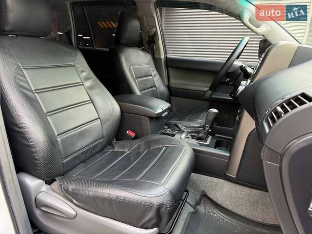 Белый Тойота Ленд Крузер Прадо, объемом двигателя 2.98 л и пробегом 134 тыс. км за 24990 $, фото 12 на Automoto.ua