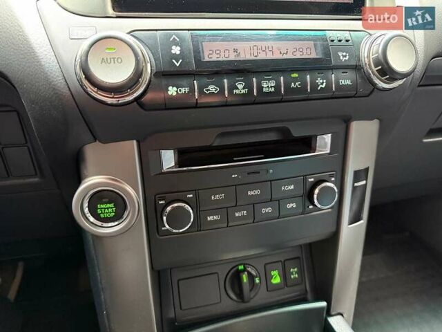 Білий Тойота Ленд Крузер Прадо, об'ємом двигуна 2.98 л та пробігом 134 тис. км за 23990 $, фото 22 на Automoto.ua