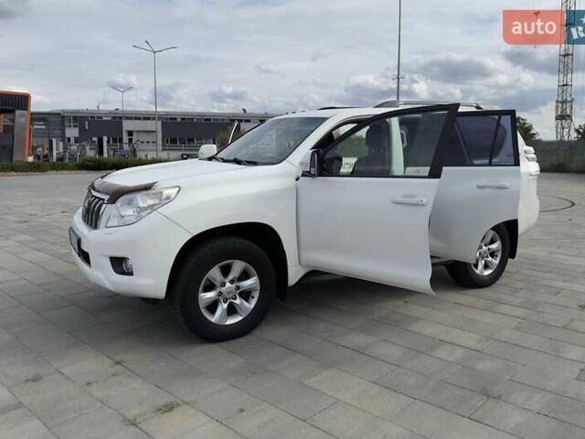 Білий Тойота Ленд Крузер Прадо, об'ємом двигуна 2.98 л та пробігом 208 тис. км за 25999 $, фото 10 на Automoto.ua