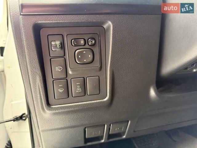 Белый Тойота Ленд Крузер Прадо, объемом двигателя 2.98 л и пробегом 134 тыс. км за 24990 $, фото 14 на Automoto.ua