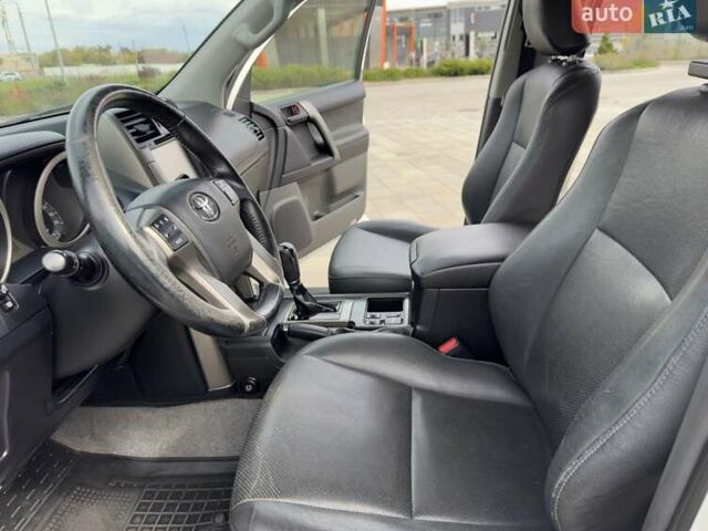 Білий Тойота Ленд Крузер Прадо, об'ємом двигуна 2.98 л та пробігом 208 тис. км за 25999 $, фото 6 на Automoto.ua