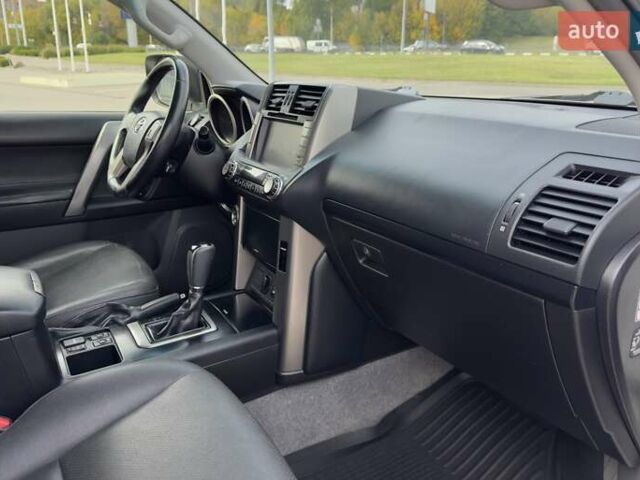 Білий Тойота Ленд Крузер Прадо, об'ємом двигуна 2.98 л та пробігом 208 тис. км за 25999 $, фото 4 на Automoto.ua