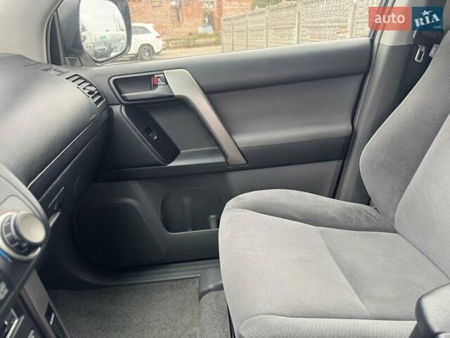 Тойота Ленд Крузер Прадо 2012 в Тернополе на Automoto.ua Белый Тойота Ленд Крузер Прадо, объемом двигателя 2.7 л и пробегом 244 тыс. км за 18900 $, фото 31 на Automoto.ua