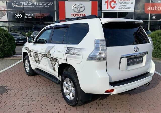 Белый Тойота Ленд Крузер Прадо, объемом двигателя 3 л и пробегом 210 тыс. км за 22900 $, фото 1 на Automoto.ua