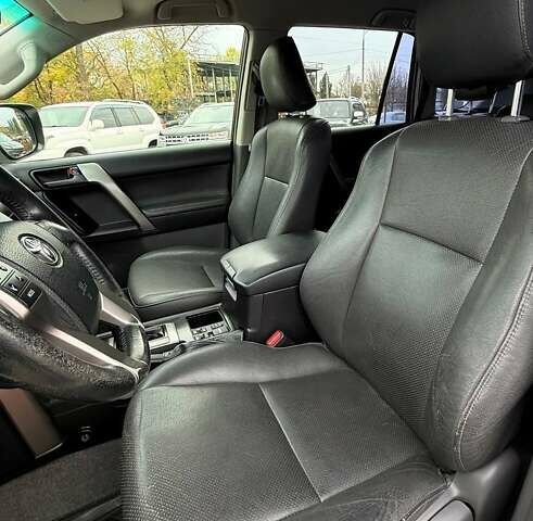 Тойота Ленд Крузер Прадо 2012 в Харькове на Automoto.ua Белый Тойота Ленд Крузер Прадо, объемом двигателя 2.98 л и пробегом 208 тыс. км за 27400 $, фото 12 на Automoto.ua