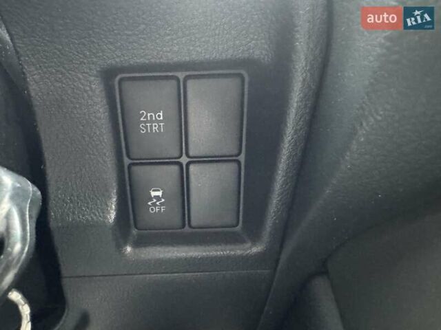 Тойота Ленд Крузер Прадо 2012 в Тернополе на Automoto.ua Белый Тойота Ленд Крузер Прадо, объемом двигателя 2.7 л и пробегом 244 тыс. км за 18900 $, фото 8 на Automoto.ua