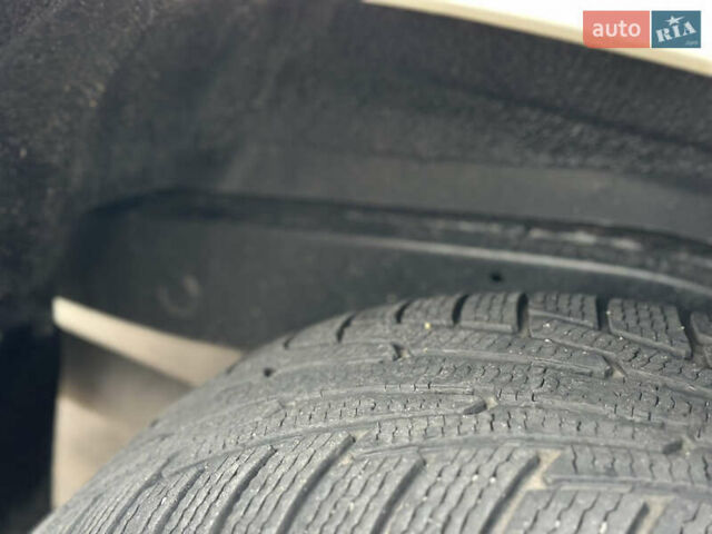 Білий Тойота Ленд Крузер Прадо, об'ємом двигуна 3 л та пробігом 291 тис. км за 27400 $, фото 17 на Automoto.ua